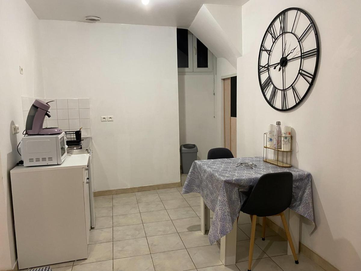 Studio Chaleureux Centre Ville Excideuil Extérieur photo